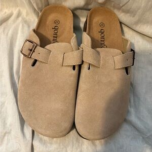 Comfortable Tan Suede Mules
